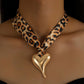 Sjaalketting met luipaardprint en onregelmatige hanger