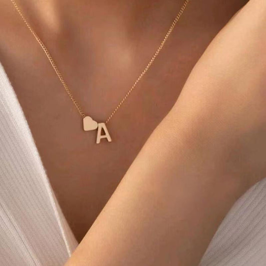 Kleine Halsketting met Gouden Hart en Letter