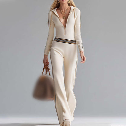 Broek met capuchon, V-hals en ritssluiting voor dames