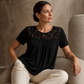 ✨Superaanbieding – 50% korting! ✨Elegant T-shirt met kant bij de hals